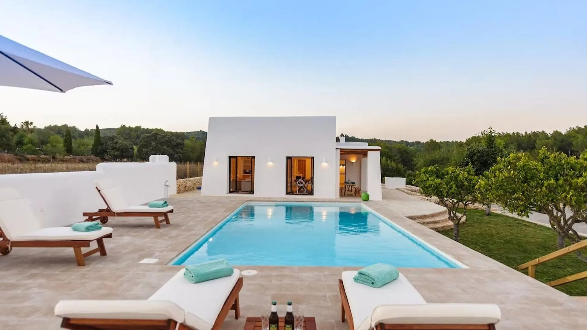 Charming Villa In The Heart Of San Rafael Santa Gertrudis  Spanyolország